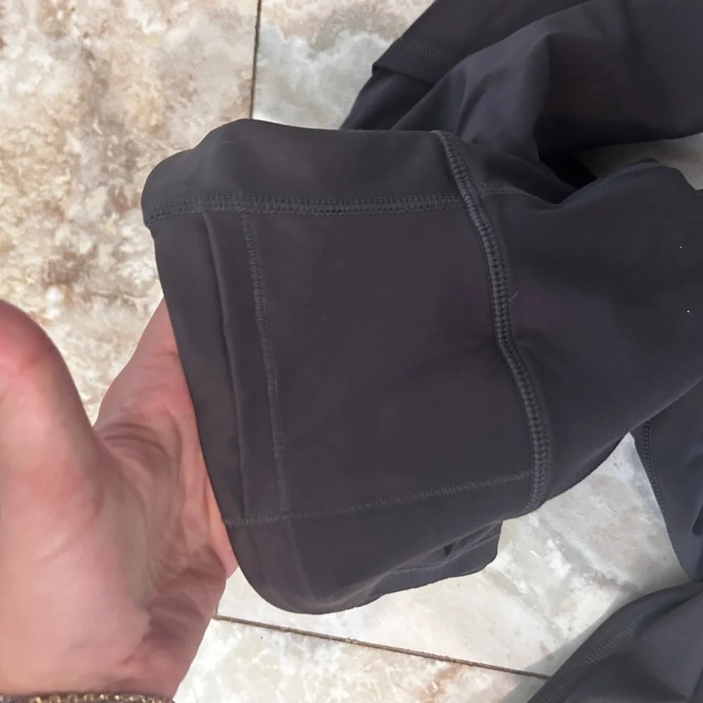 Lulu lemon leggings - Picture 5 of 7